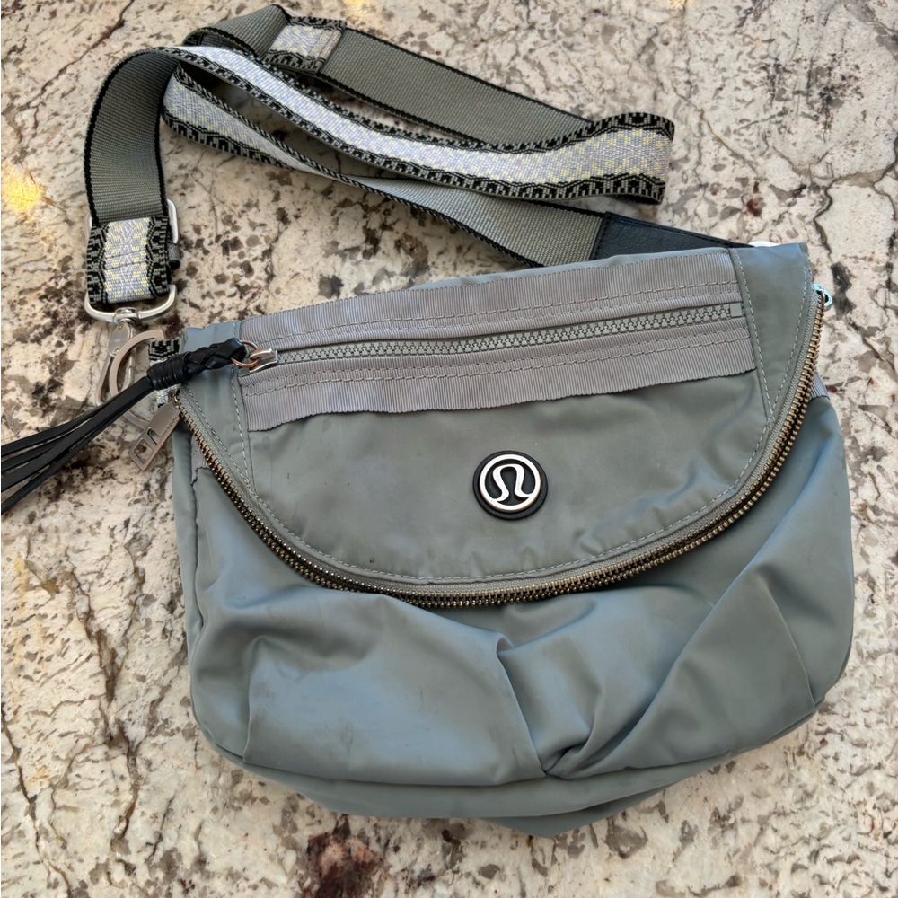 Lululemon Festival Bag Earl Gray